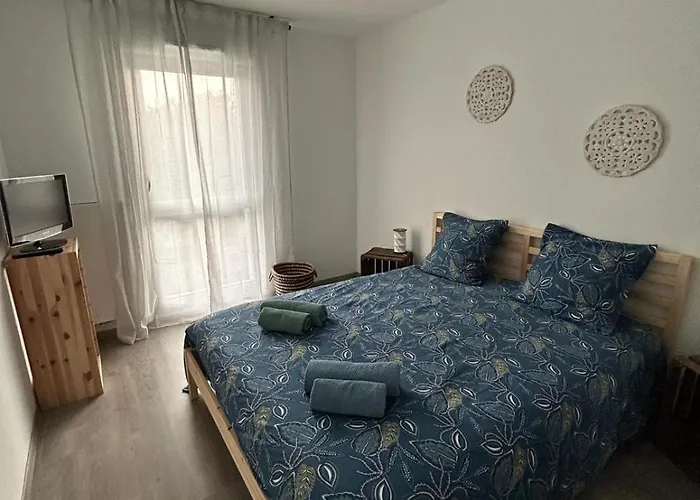 Entire 2-room Apartment,