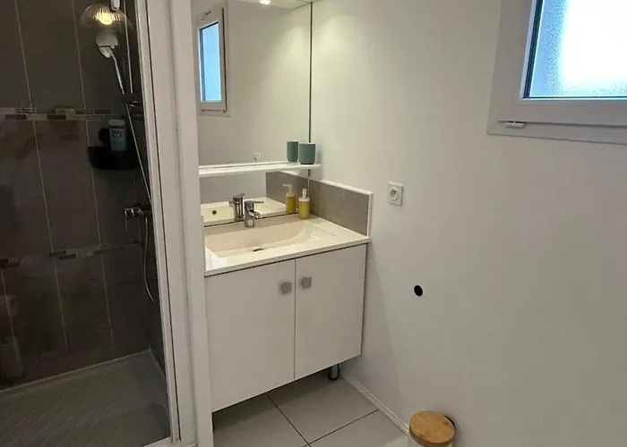Entire 2-room Apartment,