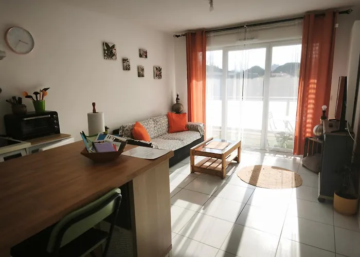 Entire 2-room Apartment,